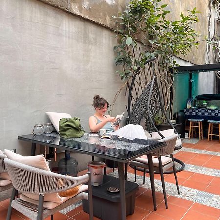 Local Backpacker Hostel Tainan Eksteriør billede